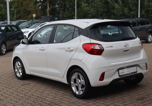 Hyundai i10, 2022 3
