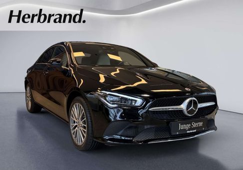 Mercedes-Benz CLA 250, 2022