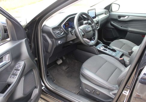 Ford Kuga, 2022