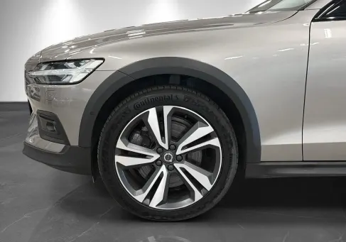 Volvo V60 Cross Country, 2022