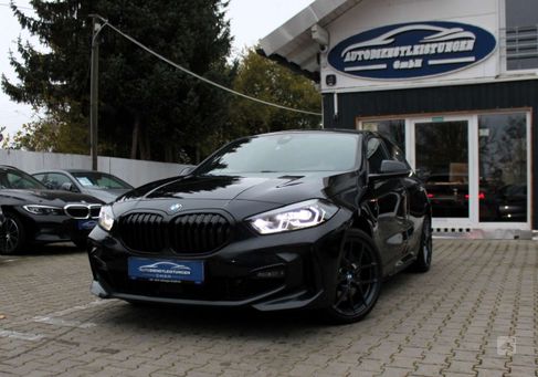 BMW 120, 2021