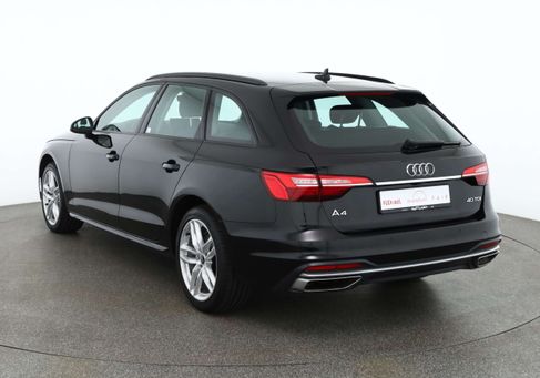 Audi A4, 2022