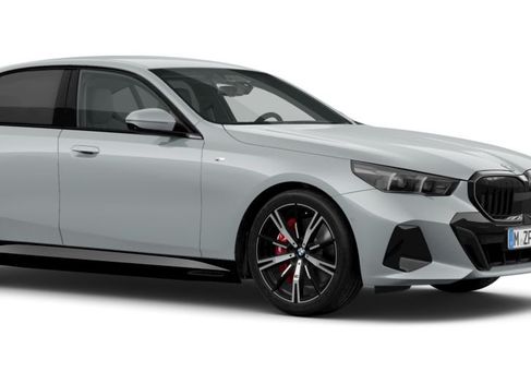 BMW 550, 2025