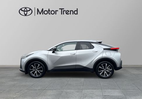 Toyota C-HR, 2025 3