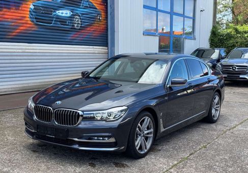BMW 740, 2017