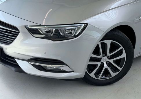 Opel Insignia, 2019 3