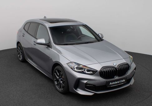 BMW 120, 2022