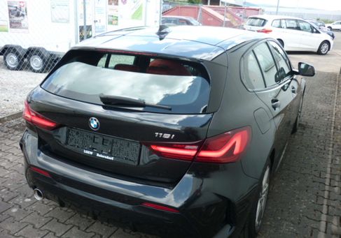 BMW 118, 2019