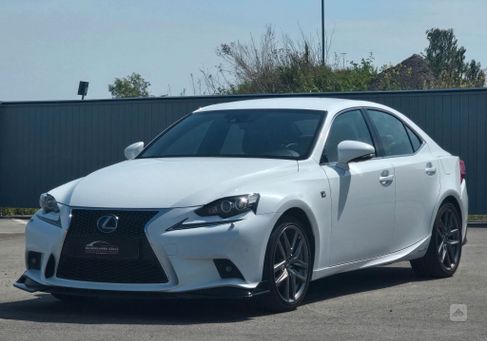 Lexus IS, 2014