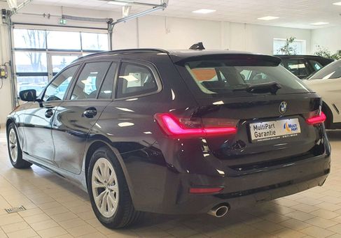 BMW 318, 2021