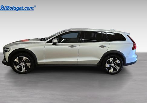 Volvo V60 Cross Country, 2021