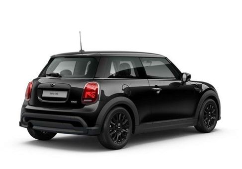 MINI ONE, 2022