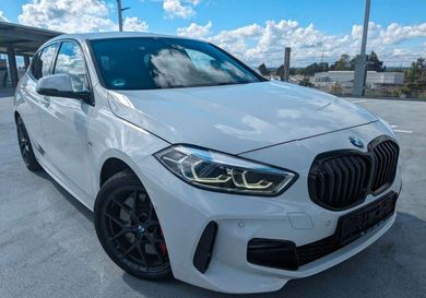 BMW 120, 2023