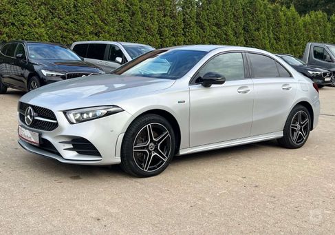 Mercedes-Benz A 250, 2020