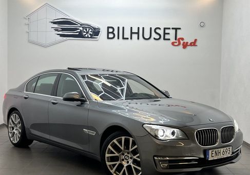 BMW 730, 2014