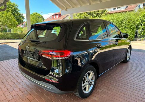 Mercedes-Benz B 180, 2019