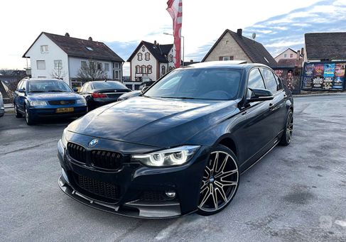 BMW 330, 2017