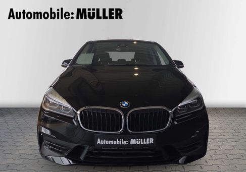 BMW 218, 2021 3