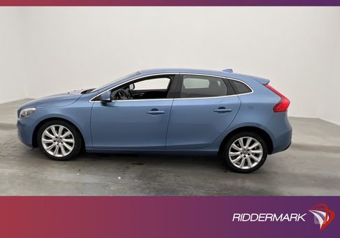 Volvo V40, 2015