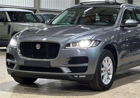 Jaguar F-Pace, 2016