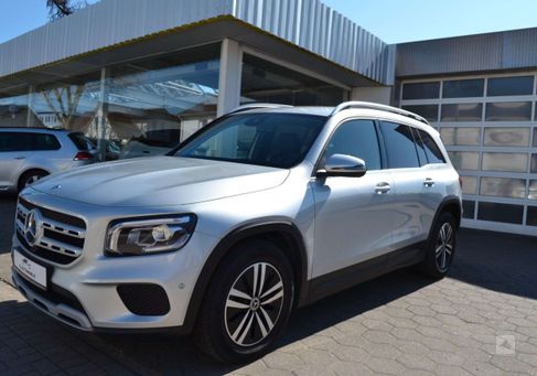 Mercedes-Benz GLB 200, 2021
