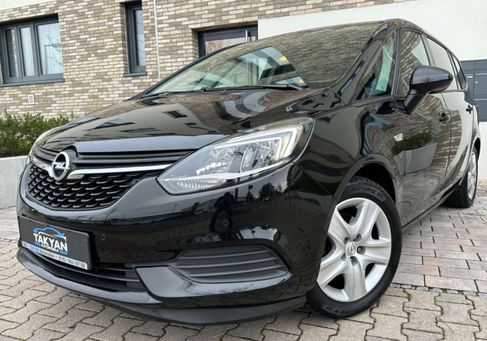 Opel Zafira, 2017