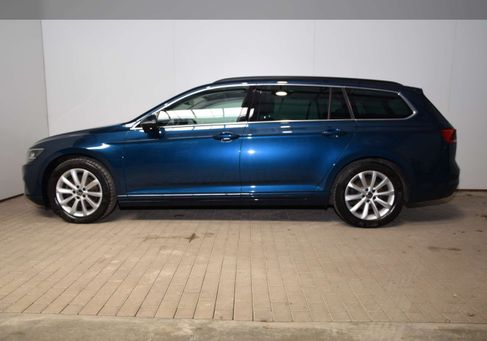 Volkswagen Passat Variant, 2023 3