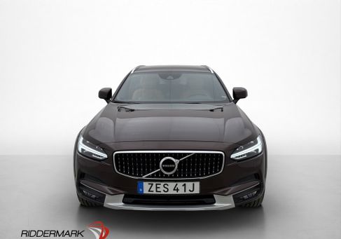 Volvo V90 Cross Country, 2020