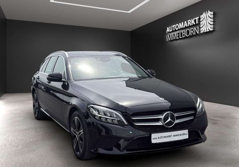 Mercedes-Benz C 300, 2021