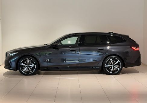 BMW 530, 2026