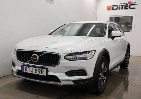 Volvo V90 Cross Country, 2022