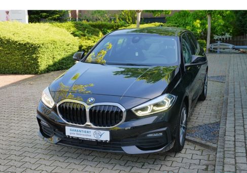 BMW 120, 2023