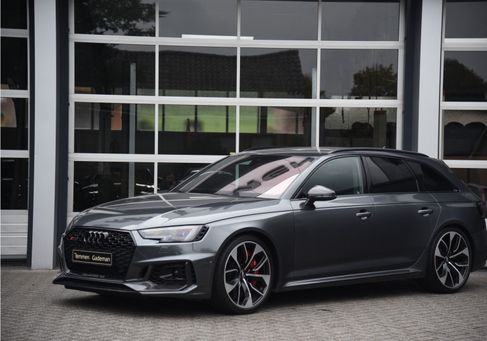Audi RS4, 2019