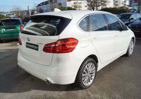 BMW 218, 2019