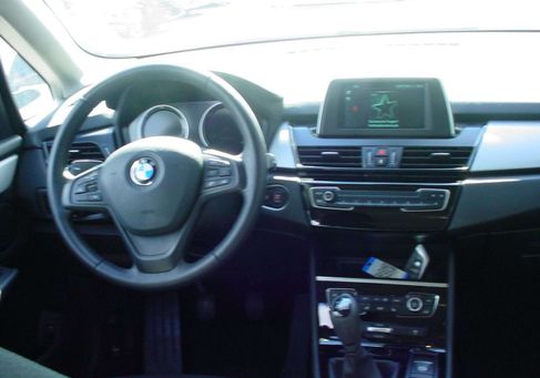BMW 216, 2021 2