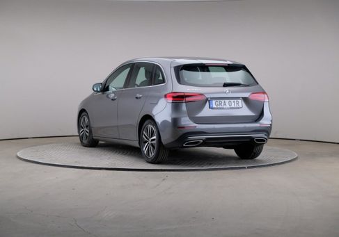 Mercedes-Benz B 200, 2022