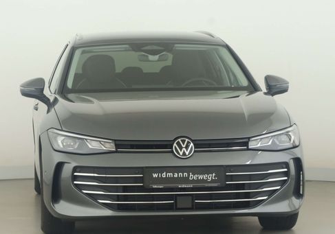 Volkswagen Passat, 2025