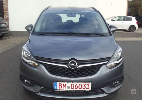 Opel Zafira, 2017