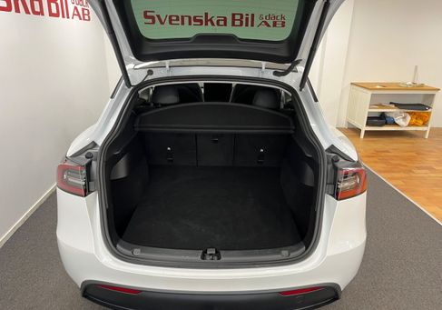 Tesla Model Y, 2023 2
