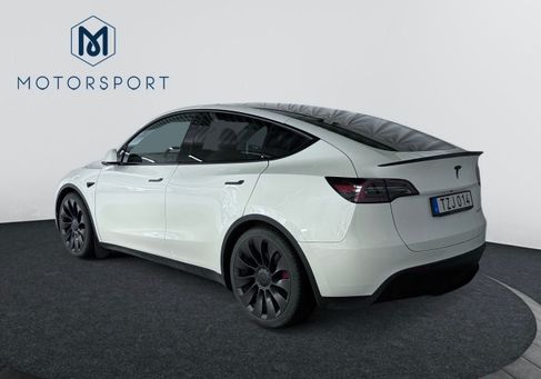 Tesla Model Y, 2023 3