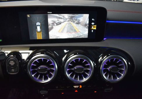 Mercedes-Benz CLA 220, 2022