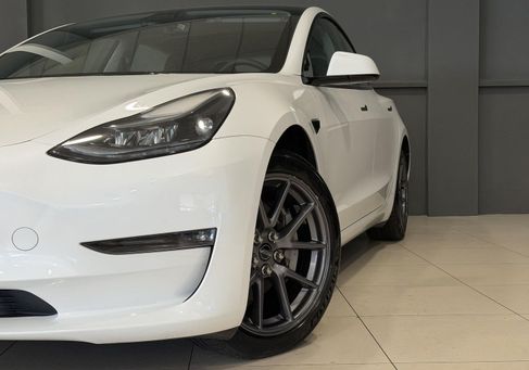 Tesla Model 3, 2023 2