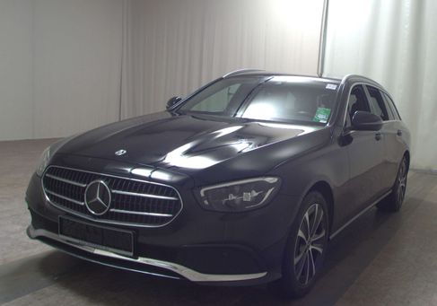 Mercedes-Benz E 300, 2022 2