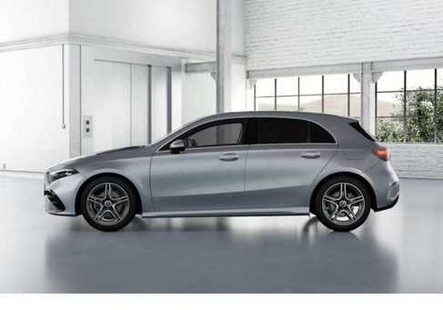 Mercedes-Benz A 180, 2025