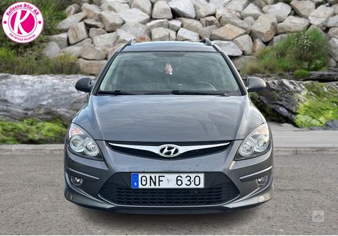 Hyundai i30, 2011