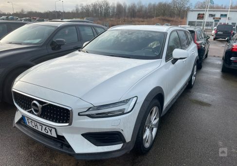 Volvo V60 Cross Country, 2020