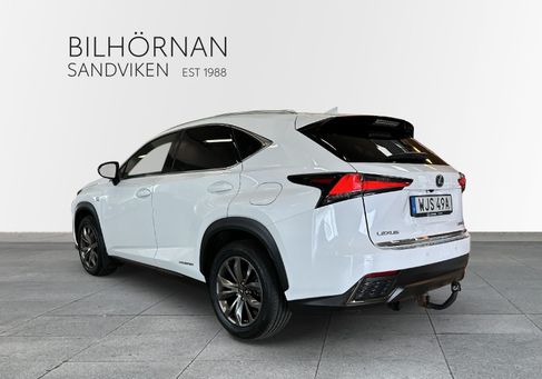 Lexus NX, 2020