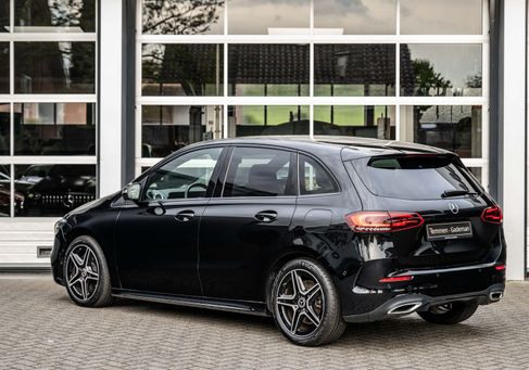 Mercedes-Benz B 250, 2022