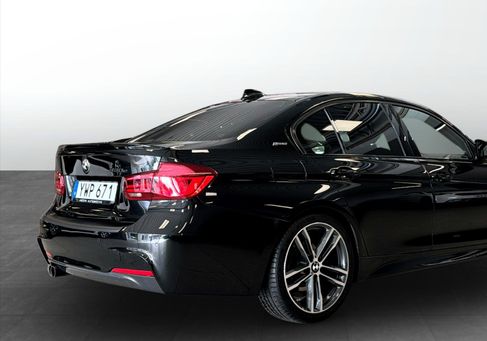 BMW 330, 2018 2