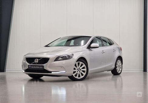 Volvo V40, 2013